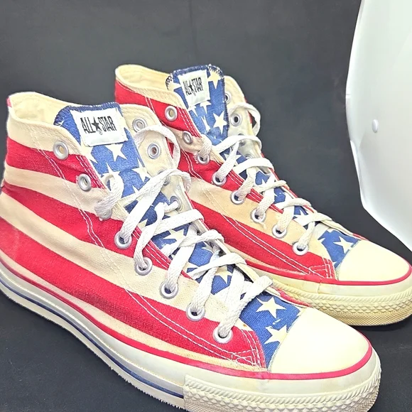 Converse Mens Or Women’s Limited Edition X-MAS vintage Sneakers w box! 8.5/10 Rare converse Chuck Taylor Christmas sneakers Men main image 2